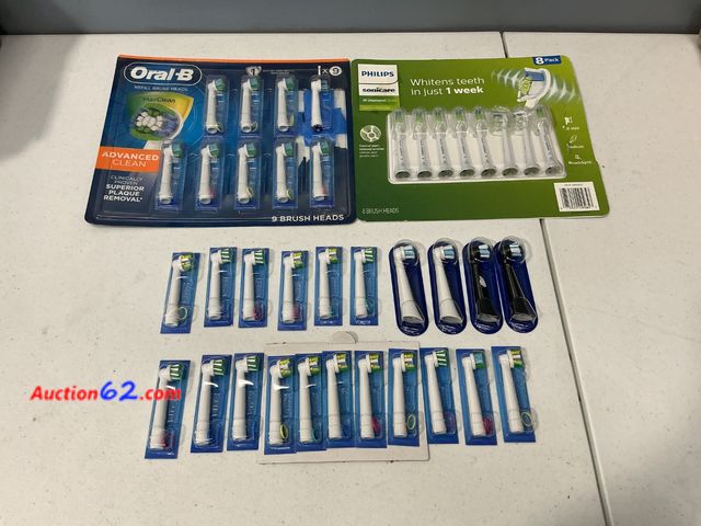 Lot 44-1651 - Oral-B, Philips Sonicare, Generic Brush Heads: Advanced Clean, Whitening Not Tested See All Photo's E-Commerce Return, A basic inspection ha...