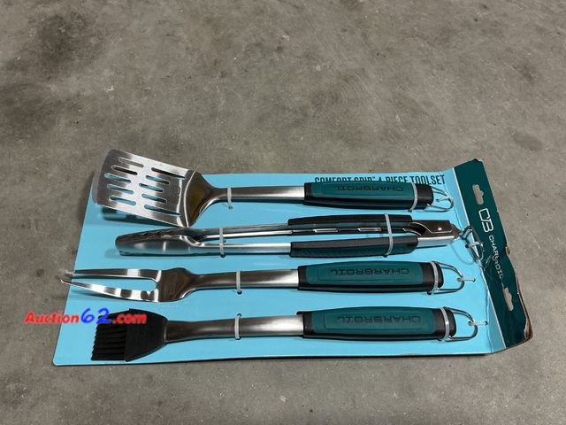 Lot 44-121j - Char-Broil CB1250036r4 4pc Bbq Utnsl Kit E-Commerce Return, A basic inspection has been given to this item. Sold AS-IS. Dented See All Photo...