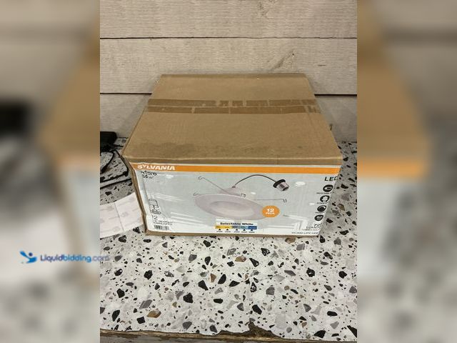 Lot 49-5476373 - 12-Pack Sylvania RT5/6 Inch 65W Retrofit Downlights Dimmable/LED/Recessed. Item is Unused