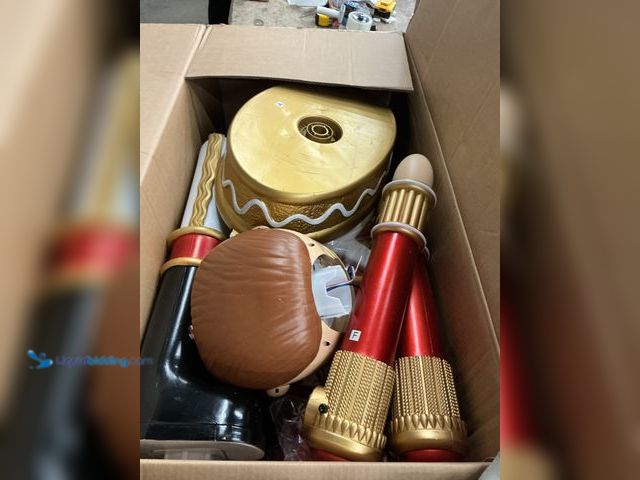 Lot 49-3528452 - VEIKOUS
5 ft. 3D Nutcracker Outdoor Christmas Holiday Yard Decoration Warm White Light Used (attach...