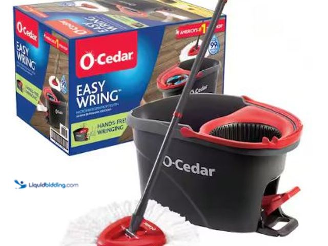 Lot 49-1517213 - O-Cedar
EasyWring Microfiber Spin Mop with Bucket System, Model # 148473, Unused  Ref#AHD-PA0626