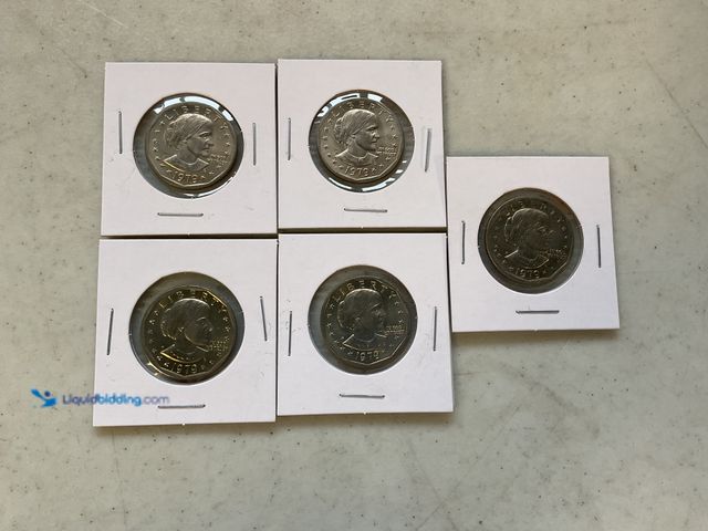 Lot 49-1505584 - LOT OF 5 SUSAN B ANTHONY ONE DOLLAR COINS ALL 1979 #COINS1211