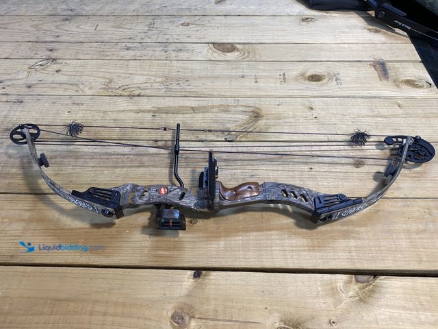 Lot 49-1975008 - Bow PSE Phoenix Compound bow
