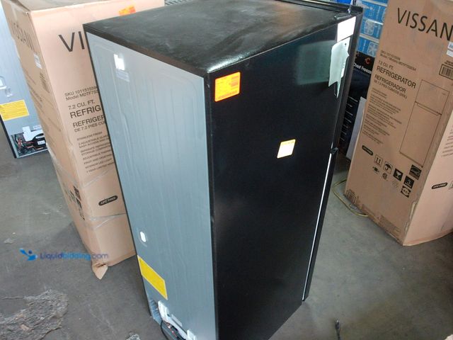 LiquidBidding - Lot 49-1543672 - Vissani 7.2 cu. ft. Top Freezer ...