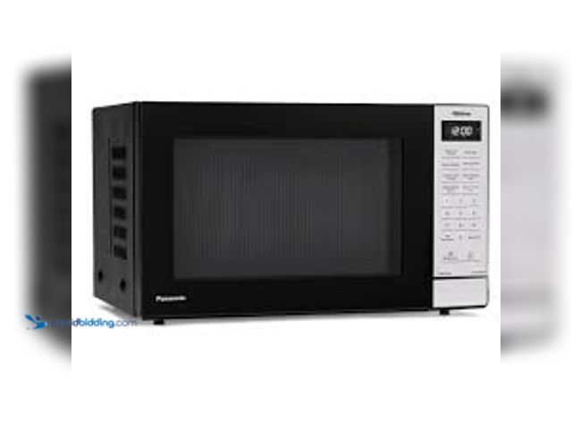 Lot 49-3615808 - Parts/Repair: Panasonic 1.2 cu. ft. Inverter Microwave 1250W - NN-SN68QB, Model # B0FTFKX1LZ, Parts ...