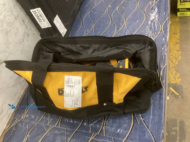 Lot 49-3539726 - DeWalt Cordless 18GA Narrow Crown Stapler Item is used, powers on