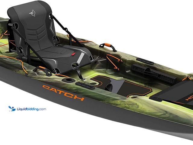 Lot 49-3534460 - Pelican Catch Mode 110 Kayak, Unused, paddles not included.