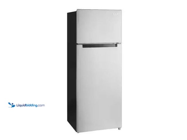 Lot 49-1577338 - Vissani 7.2 cu. ft. Top Freezer Refrigerator in Fingerprint Resistant Stainless Steel Look, Model # ...