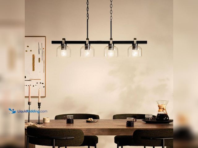 Lot 49-5484818 - KICHLER
Kaelix 4-Light Linear Chandelier with Clear Glass in Black Unused