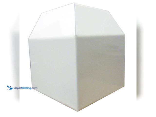 Lot 49-5449595 - HAYDON Heat Base 750 90-Degree Outside Corner for Baseboard Heaters (2pack) Unused