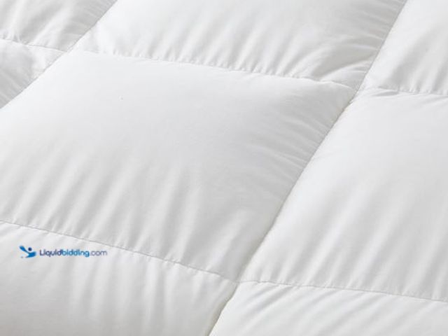 Lot 49-1569724 - Goose Feather Down Fiber Comforters King Size, Extra Fluffy White Duvet Insert, Ultra-Soft, Breathab...