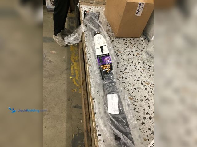 Lot 49-5478322 - PEAK
42 in. H Aluminum Corner Post Kit in Matte Black for Cable Deck Railing Internet # 334369832
...