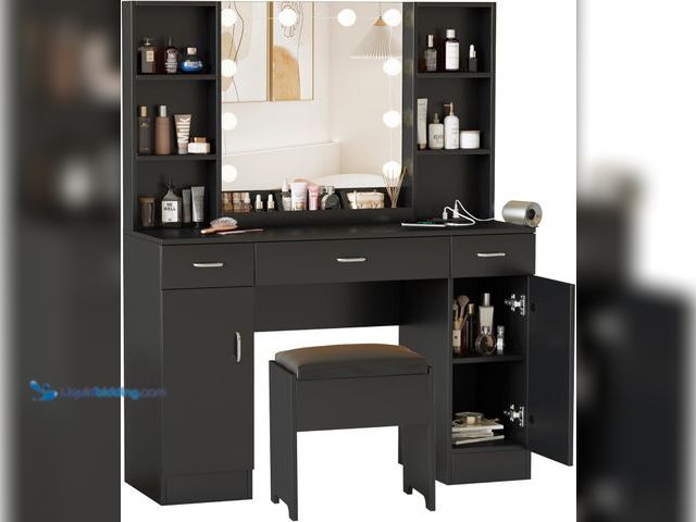 Lot 49-5408585 - Makeup Vanity Table with Lighted Mirror & Outlets, Large Vanity Set Vanity Desk with Lots of Storage...