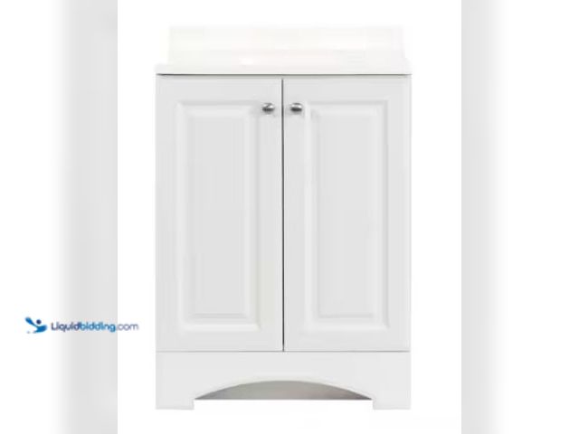 Lot 49-2004490 - Glacier Bay 25 in. Single Sink White Freestanding Bath Vanity with White Cultured Marble Top (Assemb...
