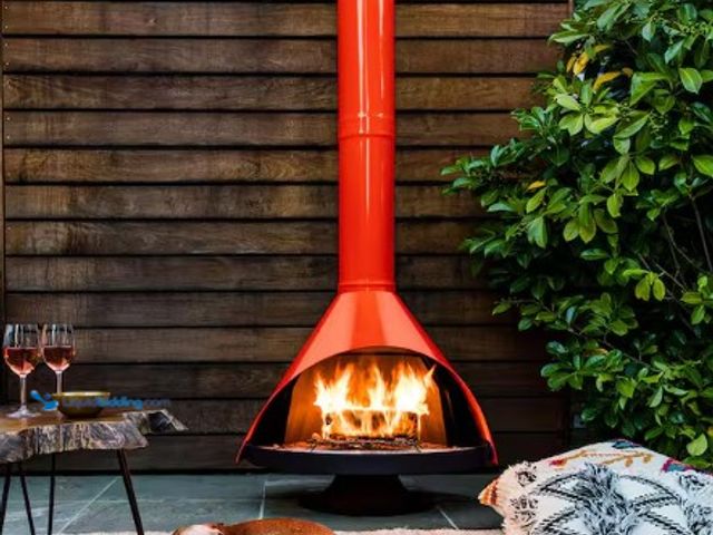Lot 49-2025386 - Lot of (2) 4-packs of Duraflame 5.2 lbs. Every Night Firelogs, Hassle-free lighting, Model # 04517, ...