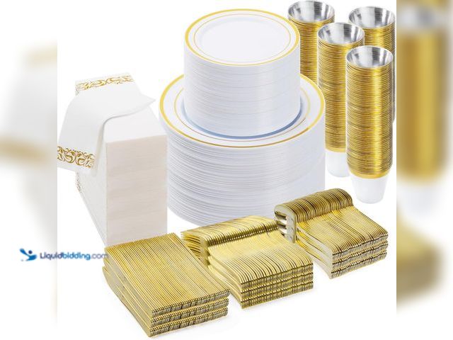 Lot 49-5437401 - 700 PCS Gold Dinnerware Set for 100 Guests, Plastic Dinnerware Set for Party, Include: 100 Gold Dinn...