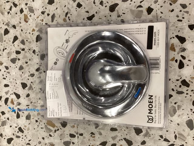 Lot 49-5452421 - MOEN
Chateau Lever Posi-Temp 1-Handle Shower Valve Trim Kit in Chrome (Valve Not Included). Item is...