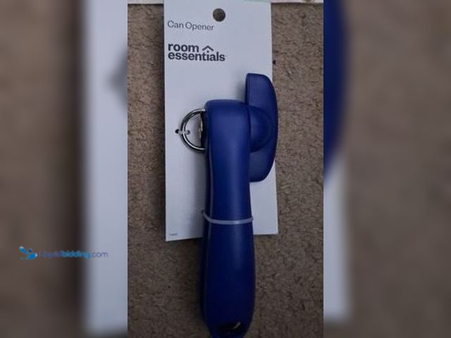 Lot 49-3527845 - Room Essentials Plastic and Metal Kitchen Can Opener Blue 2 to a Box. Item is unused in a PK of 2.