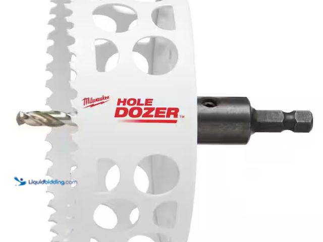 Lot 49-2005569 - Milwaukee 4-1/4 in. HOLE DOZER Bi-Metal Hole Saw with 3/8 in. Arbor and Pilot Bit, Model # 49-56-968...