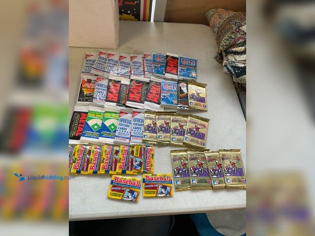 Lot 49-3503766 - Other TABLE LOT OF VARIOUS SPORT AND NON SPORT WAX PACKS ALL SEALED INCLUDING NHL PRO SET, TOPPS, HE...