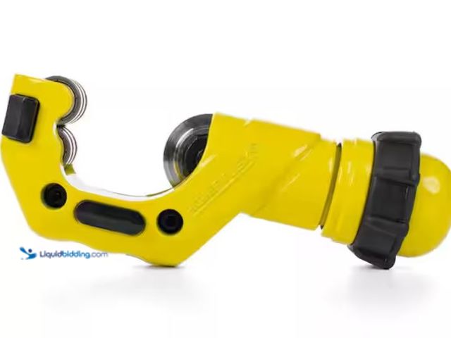 Lot 49-3614676 - HOME-FLEX 1/2 in. - 1 in. O.D. Pipe Size Corrugated Stainless Steel Tubing Cutter, Model # 11-TC-021...