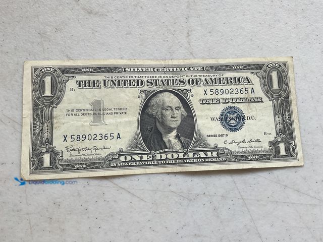 Lot 49-1804525 - 1957 B BLUE SEAL UNITED STATES ONE DOLLAR SILVER CERTIFICATE