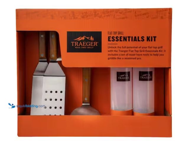 Lot 49-3433273 - (5-Piece) Traeger Flat Top Griddle Tool Set with Wooden Handles, Model # BAC733, Unused.   Ref#LBREL...