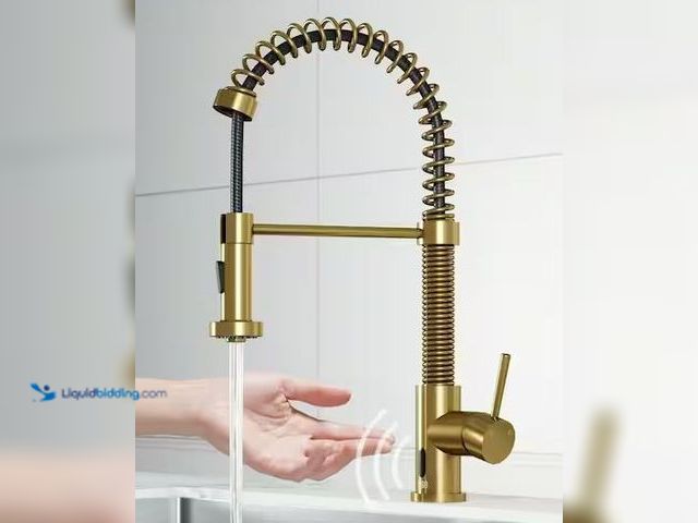 Lot 49-5460563 - VIGO
Edison Single Handle Pull-Down Sprayer Kitchen Faucet with Touchless Sensor in Matte Brushed G...