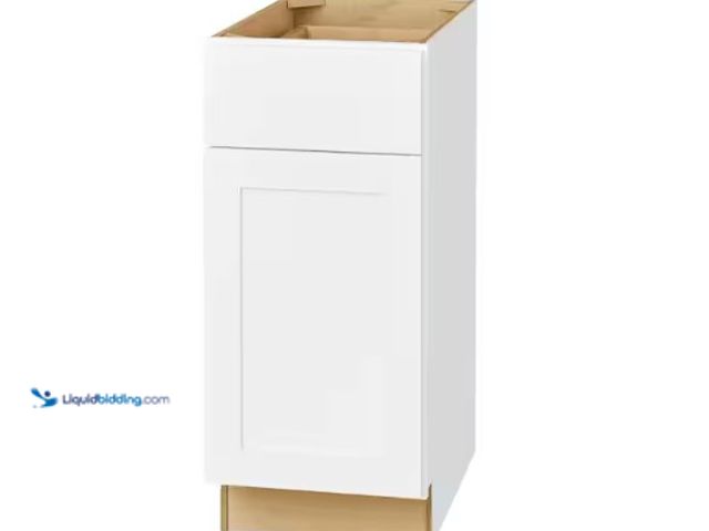 Lot 49-1566730 - Hampton Bay Avondale 15 in. W x 24 in. D x 34.5 in. H Ready to Assemble Plywood Shaker Base Kitchen ...