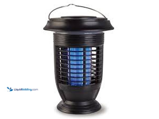 Lot 49-5546628 - Ozark Trail Rechargeable Self-Cleaning Bug Zapper, Black Model: 671152102487 unused