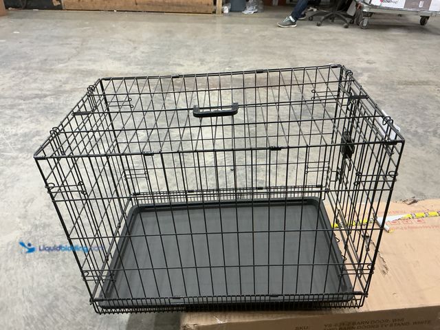 Lot 49-5489282 - Black metal dog crate. 30lx19wx21.5h. Unused.