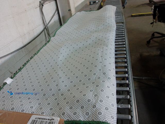 Lot 49-1536629 - 4 x 6' Faux Fur Area Rug, Very Soft, 097277280792Green, Non-slip Backing, Slightly Used.  Ref#CRS092...