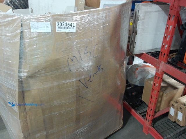 Lot 49-2024641 - Pallet containing many miscellaneous wall and floor registers, Assorted sizes and varieties, Store R...