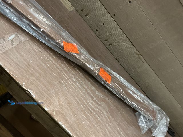 Lot 49-5464147 - Wood and Faux Wood Blinds Valances 
Levolor (4pack) Unused