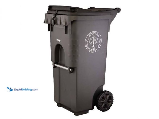 Lot 49-2000687 - Otto Official NYC Trash Bin 35 gal. with Lid, Model # 3955060-FS8BRL00H0-DSNYTRASHT01, unused.   Ref...
