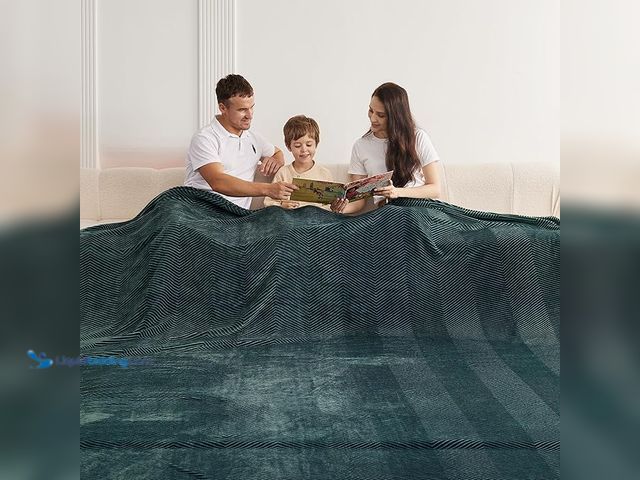 Lot 49-5414828 - Oversized King Fleece Blanket 120x120 Inches, Seamless Soft Cozy 3D Jacquard Flannel Blanket 10'x10'...