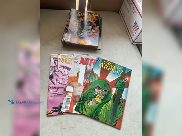 Lot 49-5467740 - Other LOT OF 20 COLLECTIBLE COMIC BOOKS FROM DC, MARVEL AND MORE INCLUDING GREEN ARROW, ANT MAN, SPI...