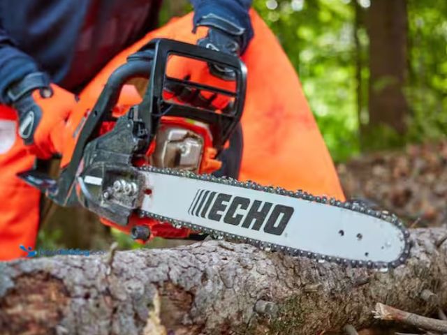Lot 49-1578385 - ECHO 14 in. 34.4 cc Gas 2-Stroke Rear Handle Chainsaw with Automatic Chain Oiler, Model # CS-3410-14...