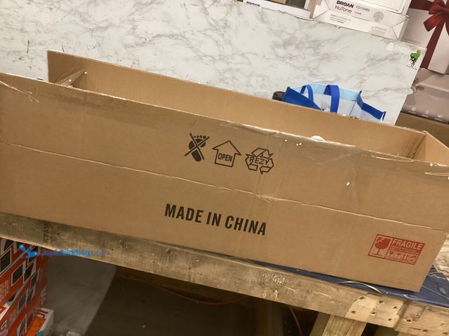 Lot 49-5490028 - Arched Accent Light Fixture for Den Item is unused with hardware and attachments