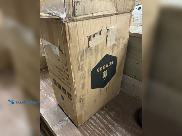 Lot 49-5487648 - 22in Blue Luggage Bag New