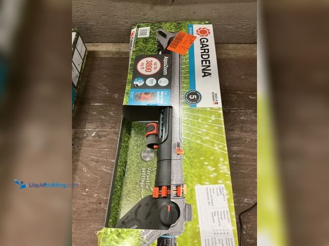 Lot 49-5484718 - Gardena 3800 sq ft Metal Oscillating Sprinkler W/ Aqua Zoom Model 18714-81 Unused