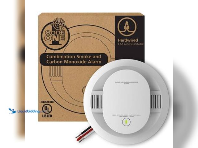 Lot 49-5558952 - Kidde Code One Hardwired Interconnectable Smoke and Carbon Monoxide Detector, AA Battery Backup, 900...
