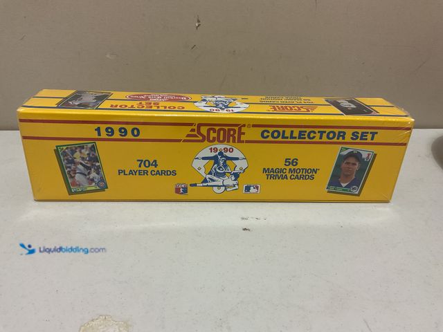 Lot 49-1835311 - Other FACTORY SEALED 1990 SCORE BASEBALL COMPLETE 704 CARD SET INCLUDING SAMMY SOSA ROOKIE AND MORE ...