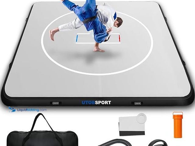 Lot 49-1578021 - 10x10FTx4"Thick Inflatable Wrestling Mat, Jiu Jitsu Mats, PVC Landing Training Mat Foldable for Home...