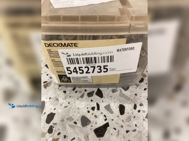 Lot 49-5452735 - DECKMATE #9 x 3 in. Self-Starting Star-Drive Composite Deck Screws 5 lbs. box (325 pcs) Item is unus...
