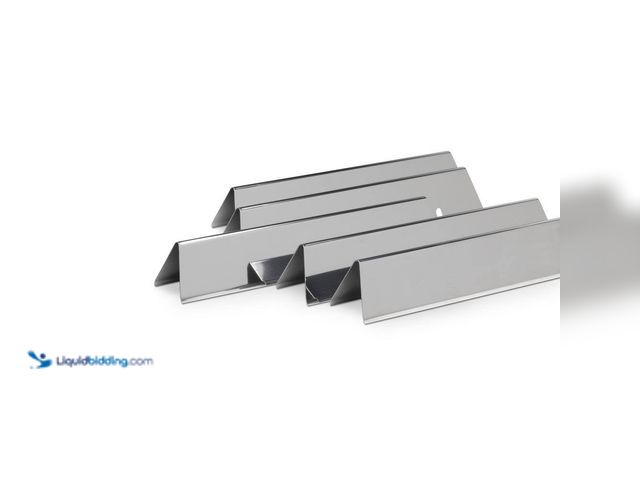 Lot 49-5413480 - Weber
Stainless Steel Flavorizer Bars for Spirit 300 Series Grills (Set of 5) Unused
