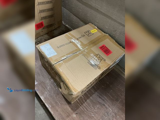 Lot 49-5463371 - Syocyo Collapsible Wagon. Item is Unused