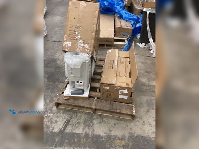 Lot 49-5460818 - Garvee Mini Split AC/Heating System With WiFi, 12000 BTU 19 SEER 2 208/230V~, Suitable for 750+ Sq. ...