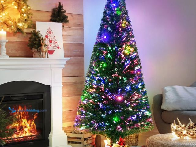 Lot 49-1546535 - HomCom Multi-color LED Green Prelit Noble Fir Artificial Christmas Tree, with 230 Tips including 24 ...