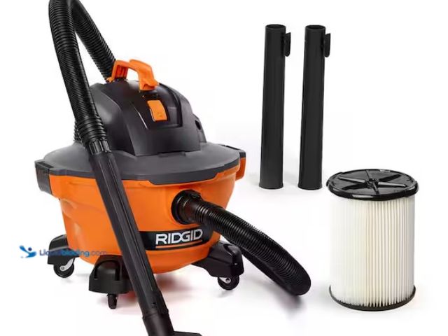 Lot 49-3470815 - RIDGID 6 Gal. 3.5 Peak HP NXT Shop Vacuum Wet Dry Vac with General Debris Filter, Locking Hose and A...